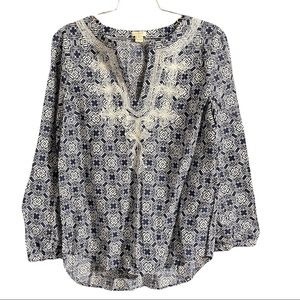 J. Crew Woman's Flowy Cutout Vneck Woman's Geometeic Print Blouse Size XS